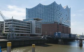 Gästezimmer an der Elbphilharmonie contactless Check in